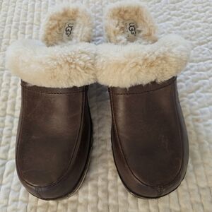 UGG Brown and Chocolate Leather Clog Size 9